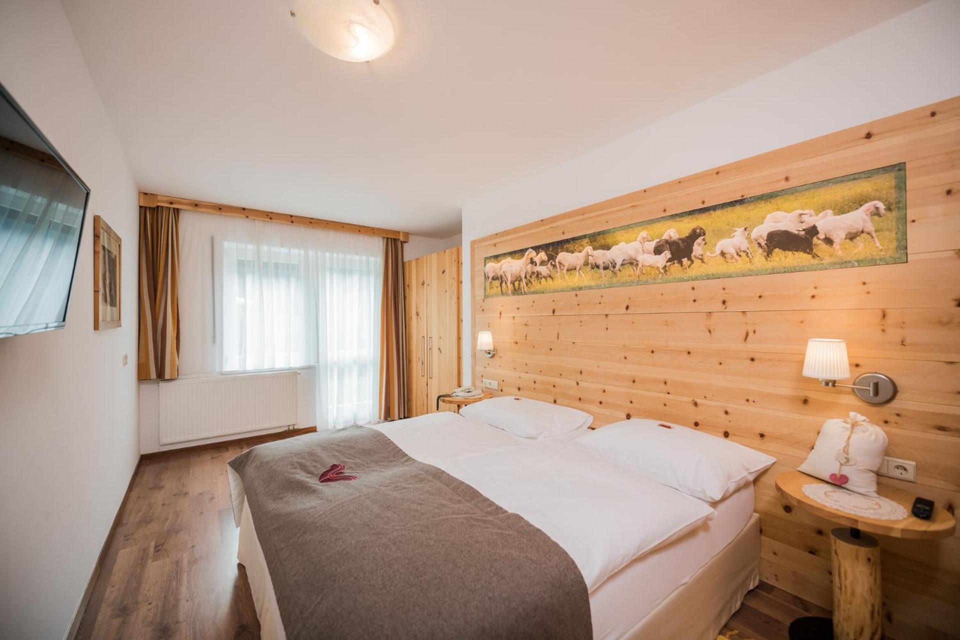 Alpenwellnesshotel St. Veit 塞斯托 外观 照片