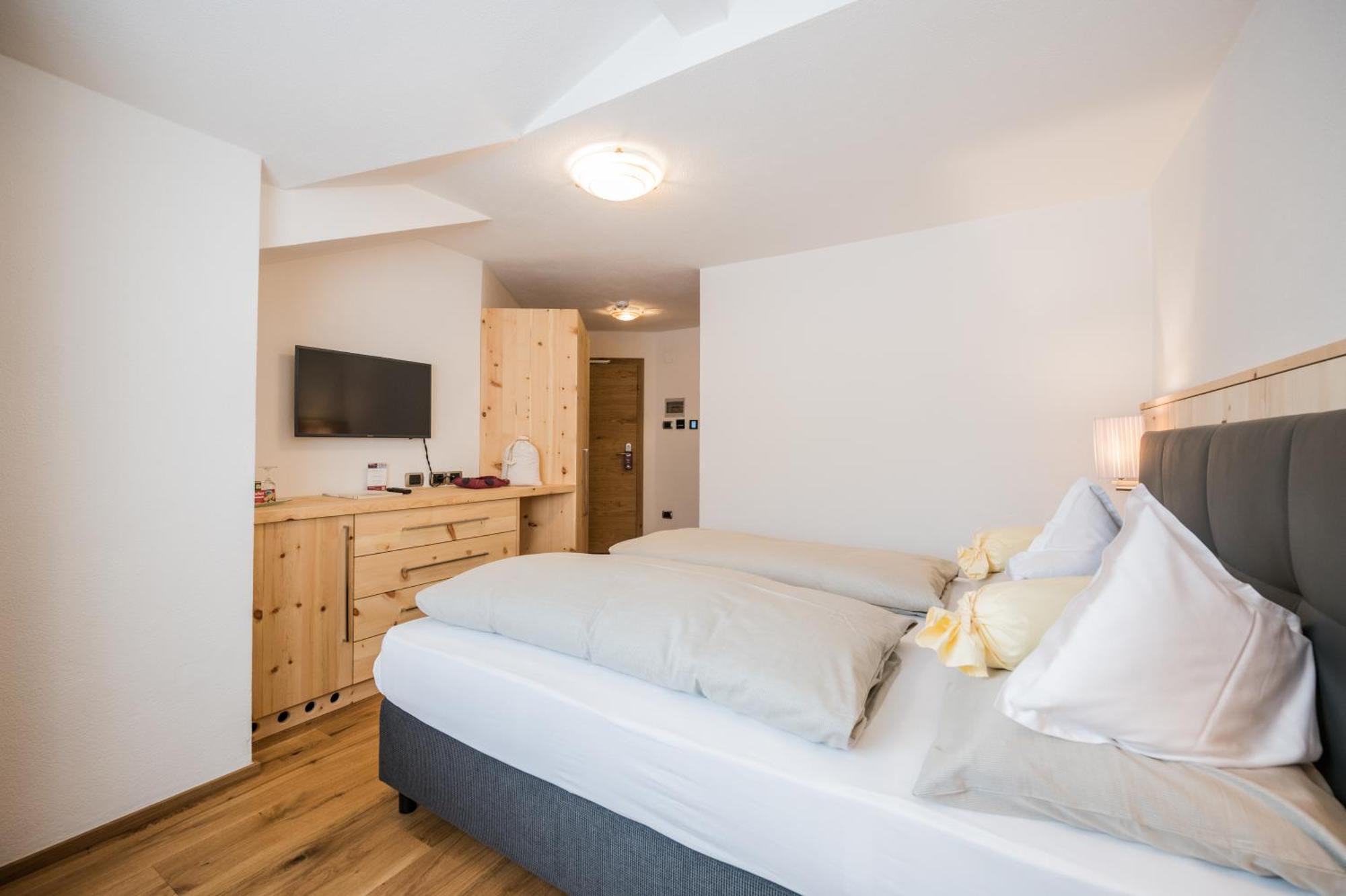 Alpenwellnesshotel St. Veit 塞斯托 外观 照片
