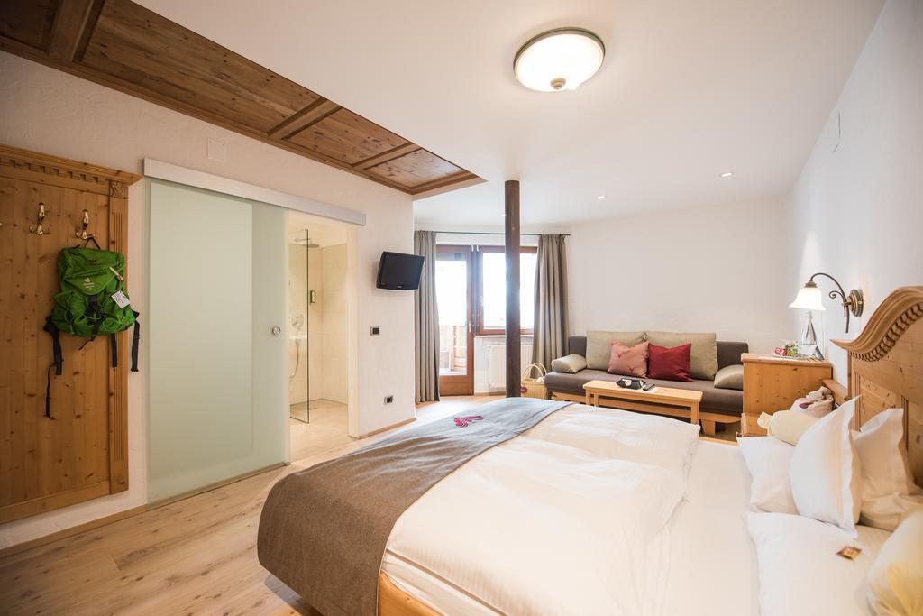 Alpenwellnesshotel St. Veit 塞斯托 外观 照片