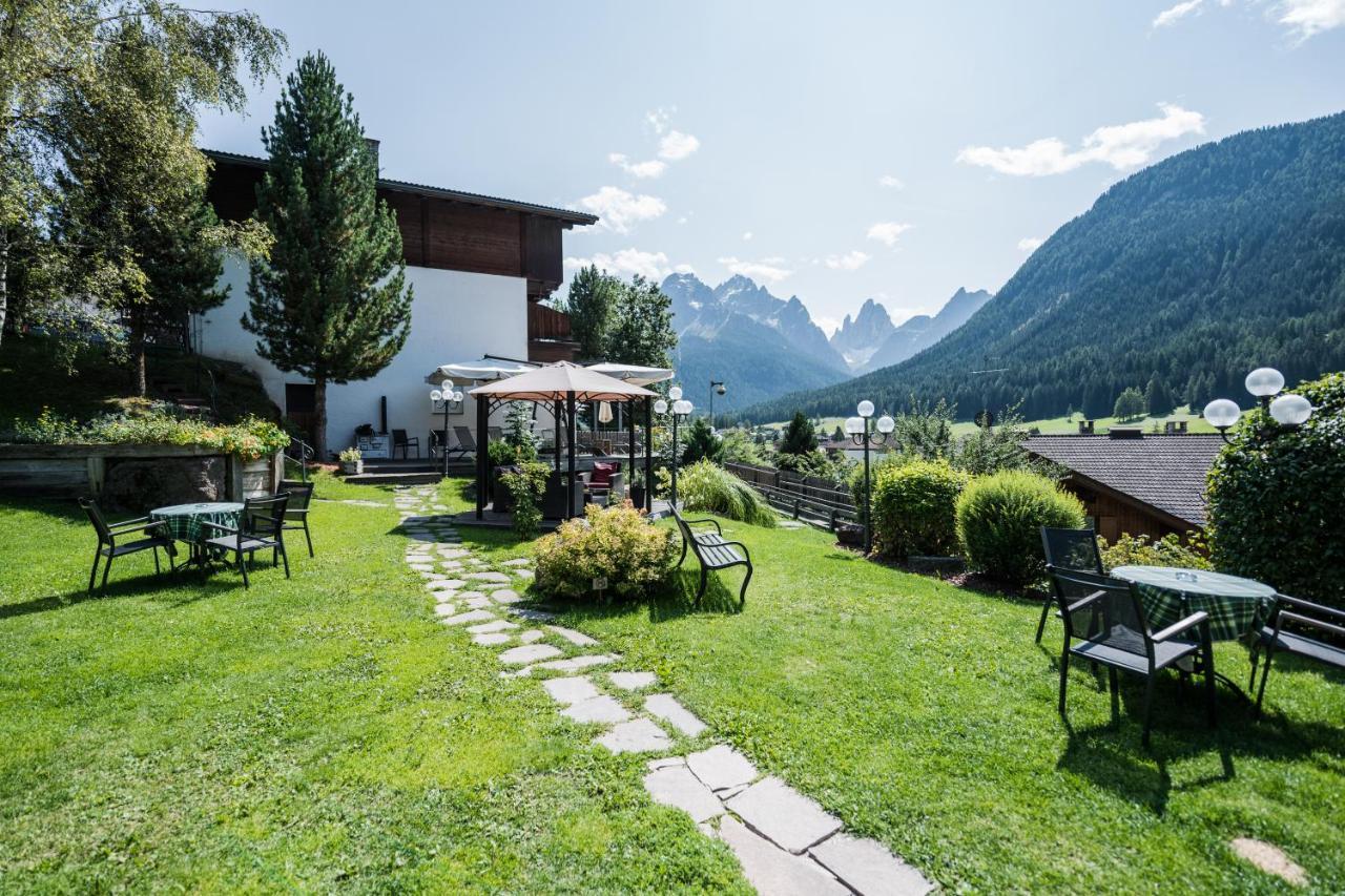 Alpenwellnesshotel St. Veit 塞斯托 外观 照片