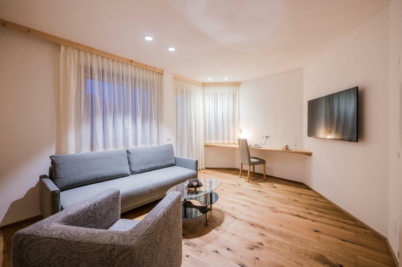 Alpenwellnesshotel St. Veit 塞斯托 外观 照片